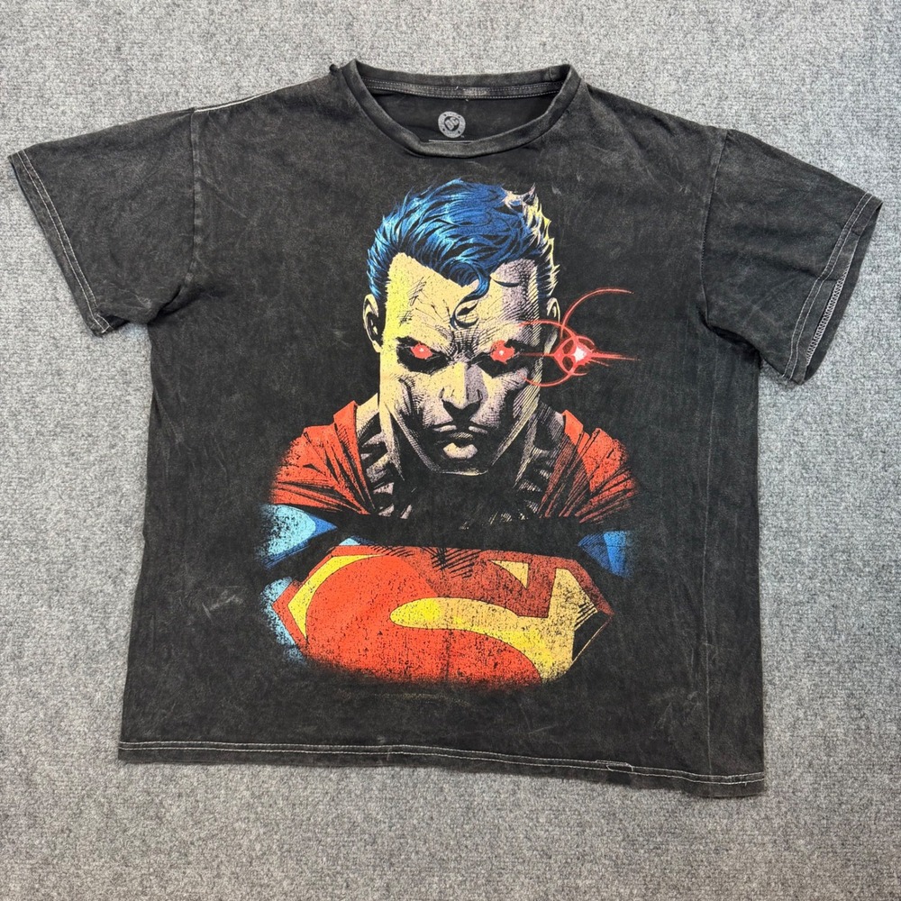 DC Comics Superman Heat Vision Graphic T-Shirt Mens Medium Acid Wash Grey Cotton